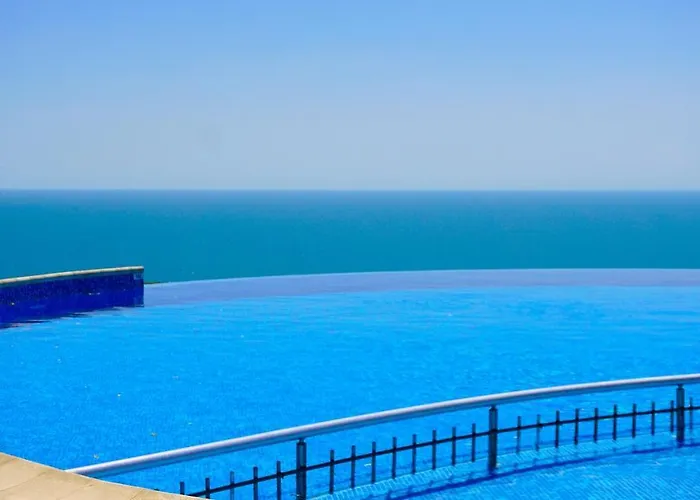 Морски Апартаменти Джулай Морнинг - July Morning Sea View Apartments