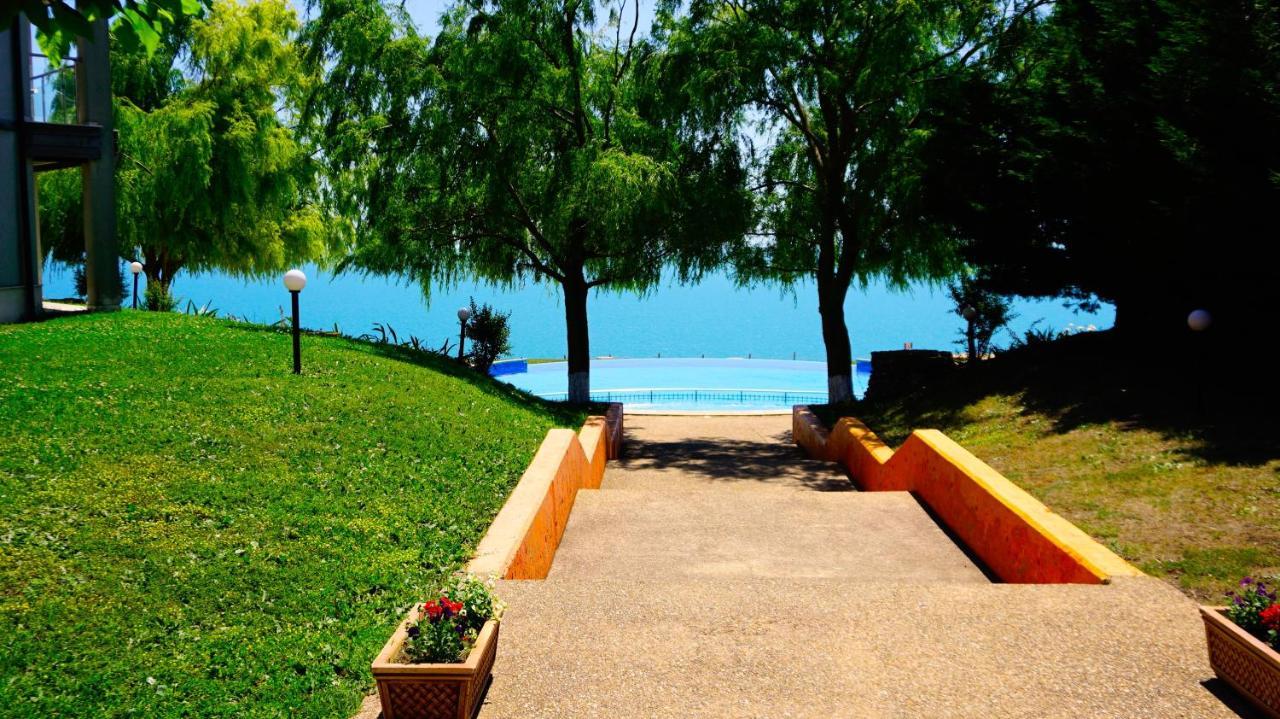 морски джулай морнинг - July Morning Sea View