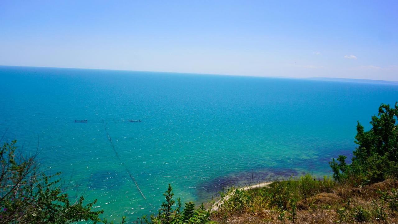 морски джулай морнинг - July Morning Sea View Apartment