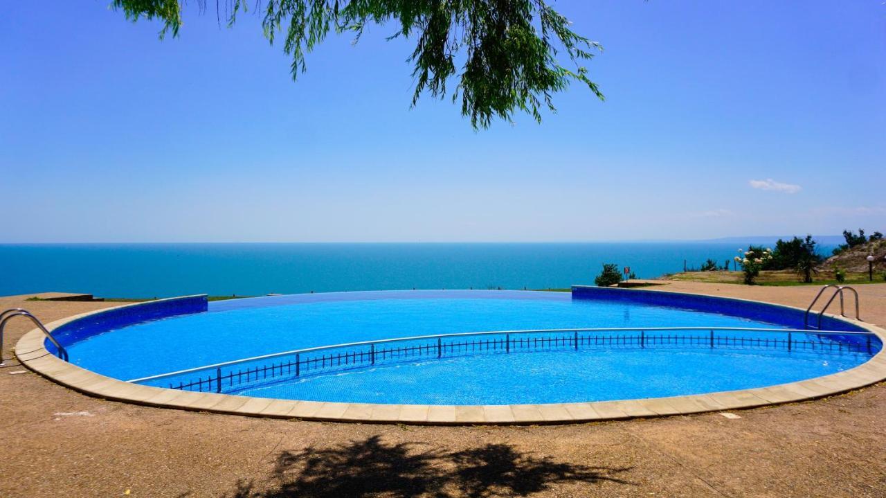 морски джулай морнинг - July Morning Sea View Apartment *